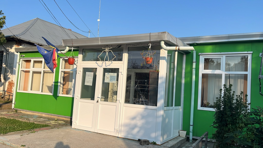 Intrarea principală modulară Școala Gimnazială Tansa